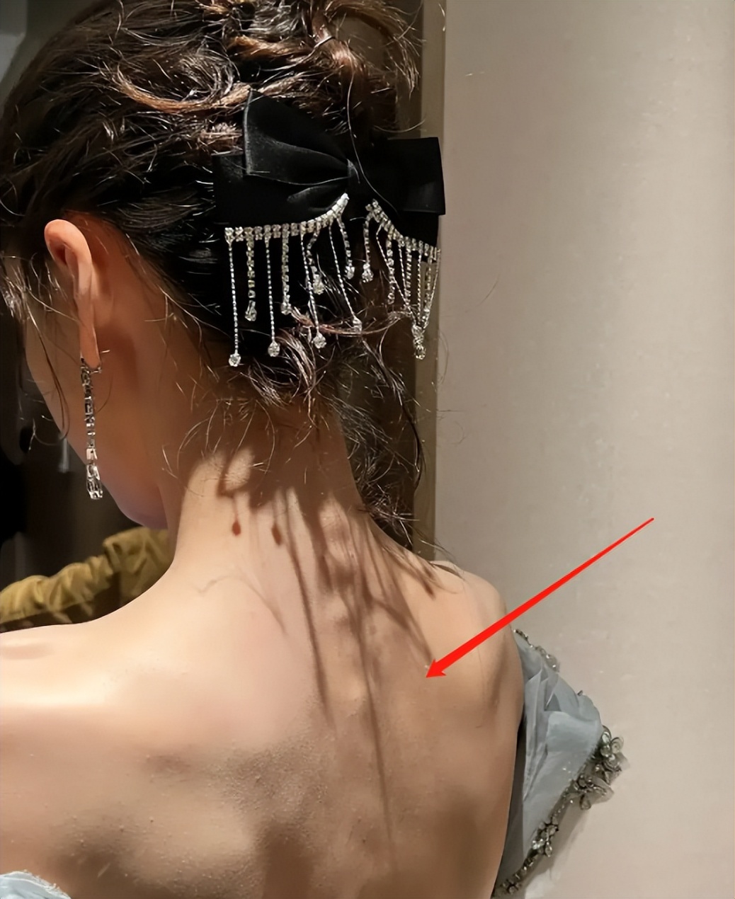 宋轶赵丽颖最新剧照,赵丽颖拍戏毛孔太抢镜