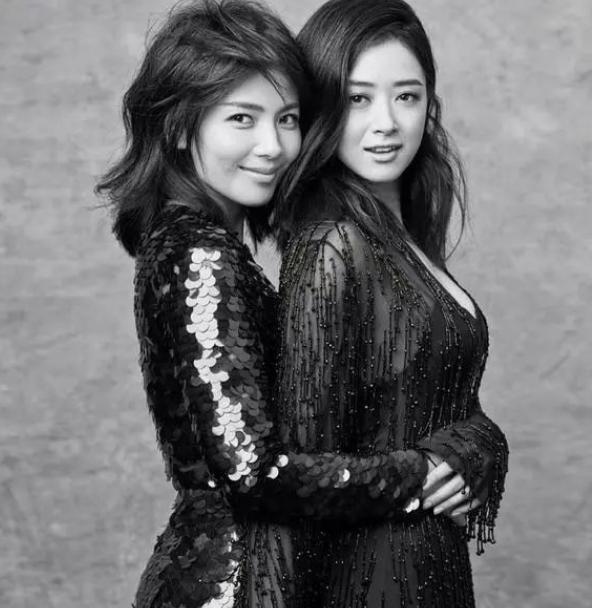 4对闹崩的塑料姐妹花：真情假意难辨，翻脸比翻书还快