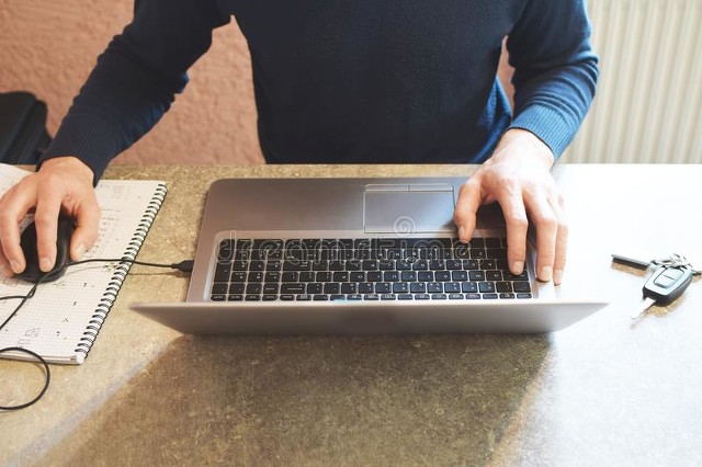 曹国伟和陈天桥,曹国伟经历