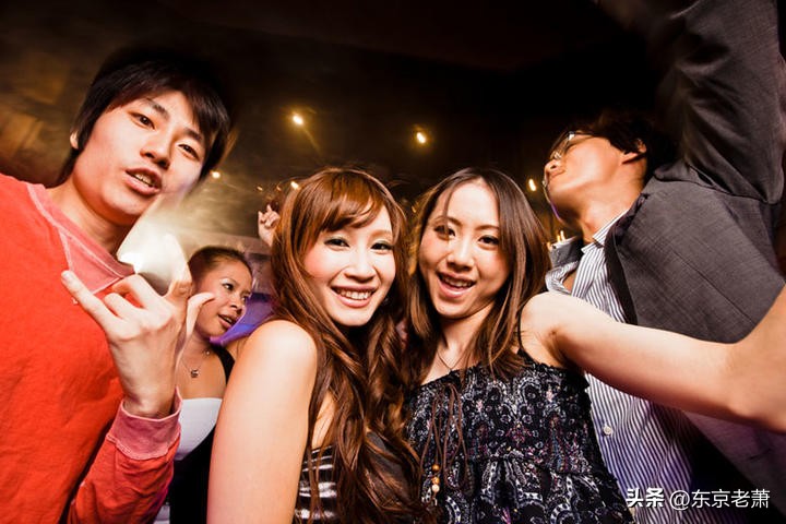 汉奸誓死效忠日本人,中国人在日本怎么获得永驻和归化