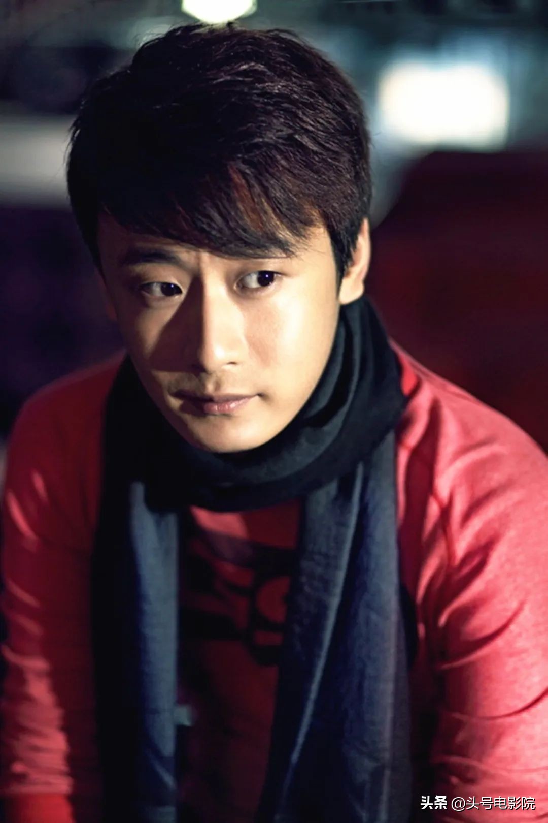 《魔幻手机》男主39岁当出租车司机？马路边吃盒饭，曾演葛优儿子