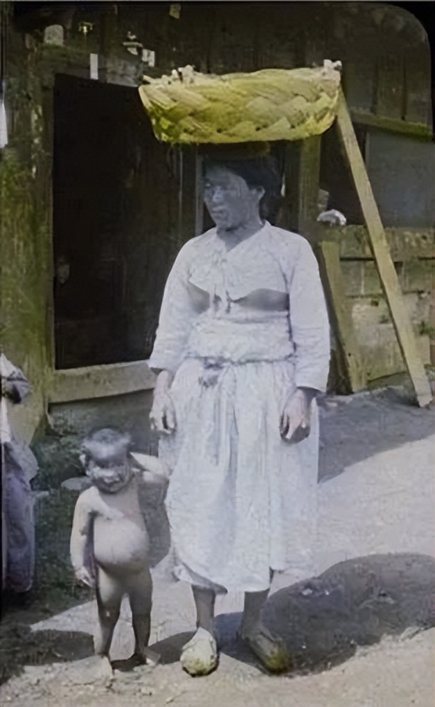 韩国真的存在过“露乳装”这种传统服装吗?为什么韩国人要否认?