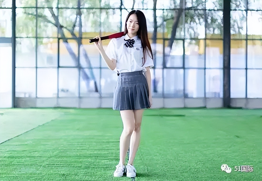 高中国际班和国际学校哪个好些,国际班收费