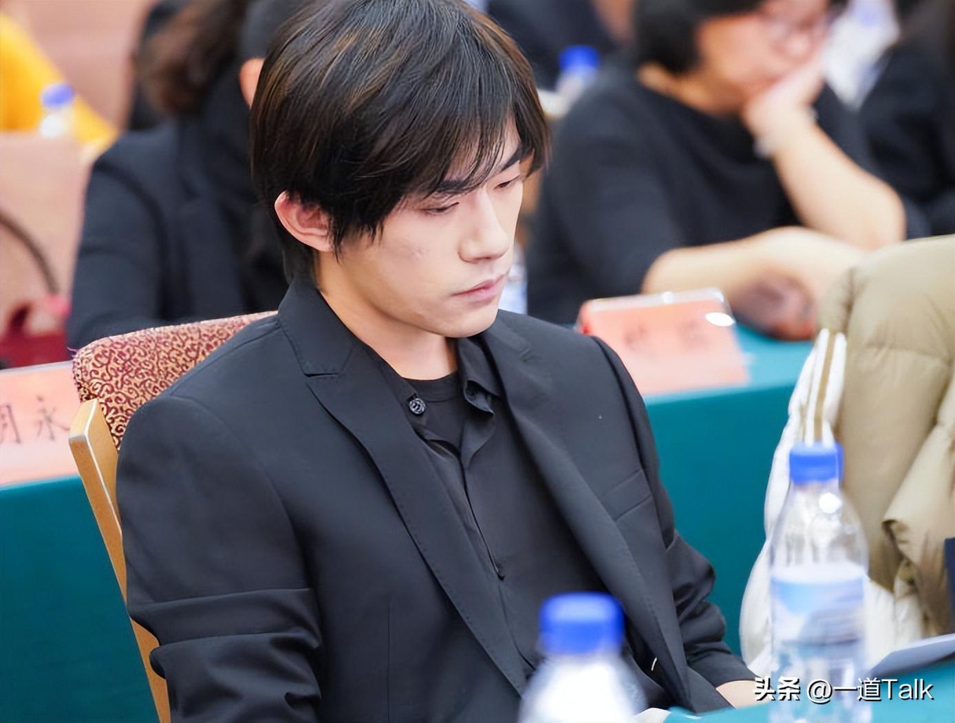 高清镜头下明星们的真实状态,明星高清镜头皮肤状态