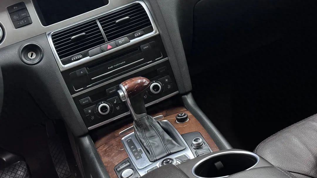 江苏13款柴油奥迪q7翻新,大哥买奥迪q7