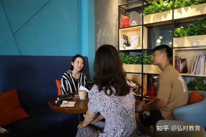 系友访谈|董丽慧：艺术、史学与文化的三重奏