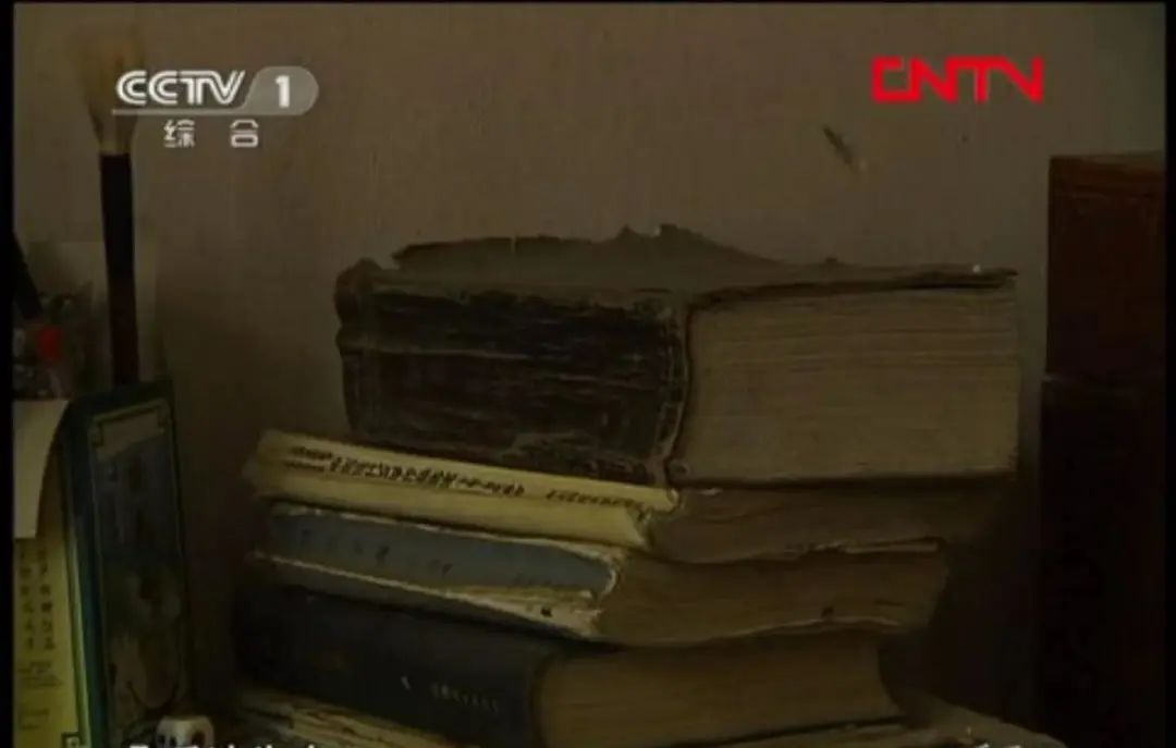 25岁小伙子网游成瘾,大学生沉迷于网游与家里断绝关系