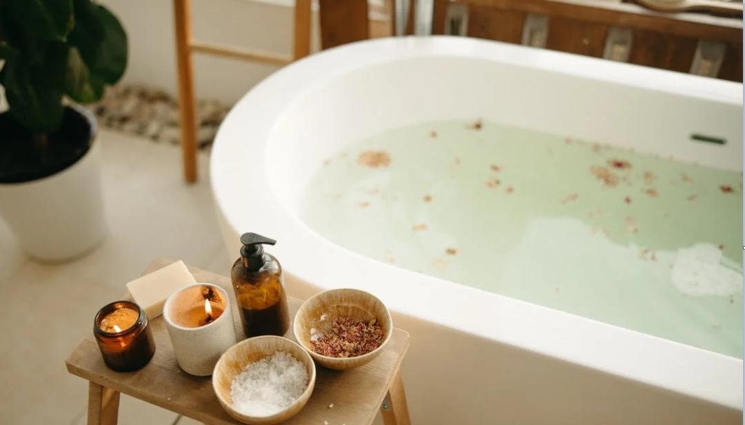 燃气热水器和电热水器哪个好2020,燃气热水器和电热水器怎么选