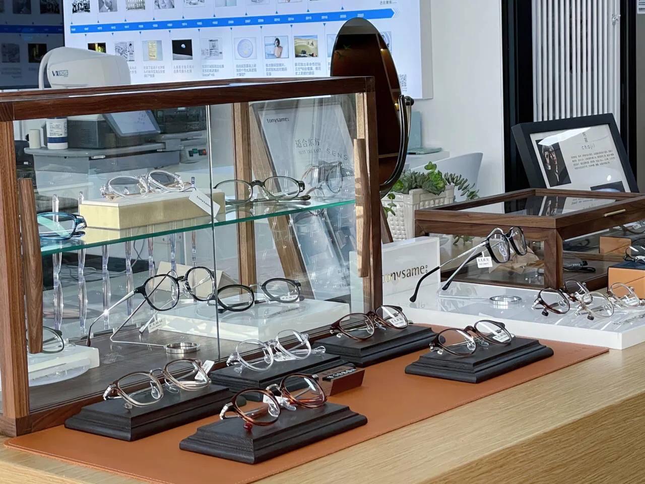 合肥去眼镜店配眼镜的整个流程,配镜经验郑州配眼镜新手配镜必看