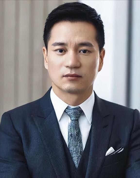 “安以轩老公”陈荣炼的毁灭史：百亿身家、美艳娇妻，都成浮云