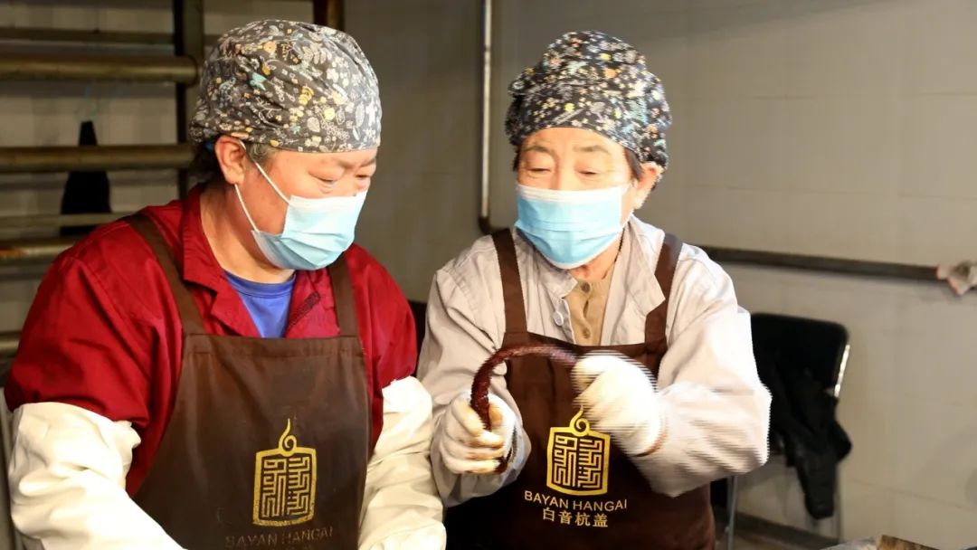 白音杭盖炭烤牛肉干非遗就业工坊入选全国“非遗工坊典型案例”