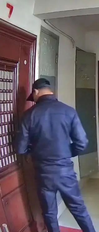 任你“七十二变”难逃民警火眼金睛