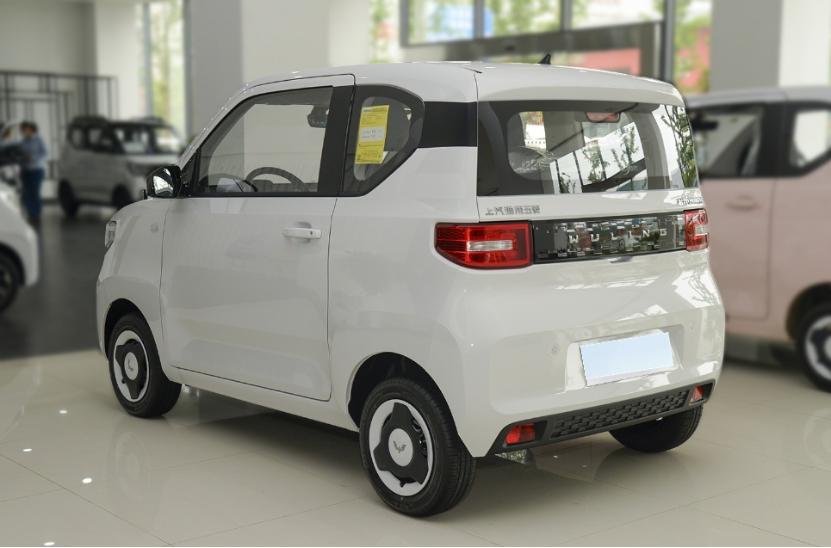 五菱宏光miniev2020和2021区别,五菱宏光miniev2021款对比2020款