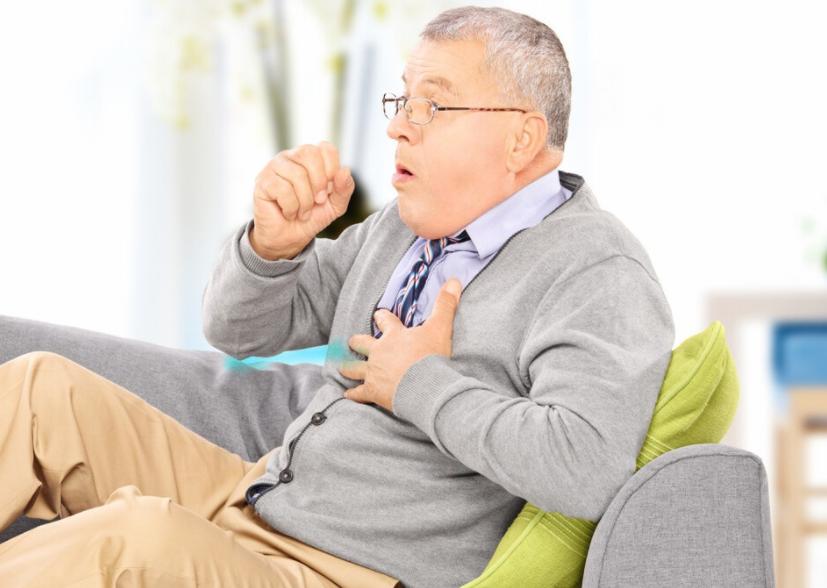 痰是肺部健康的信号，咳出黑痰、黄痰、白痰分别意味着什么？