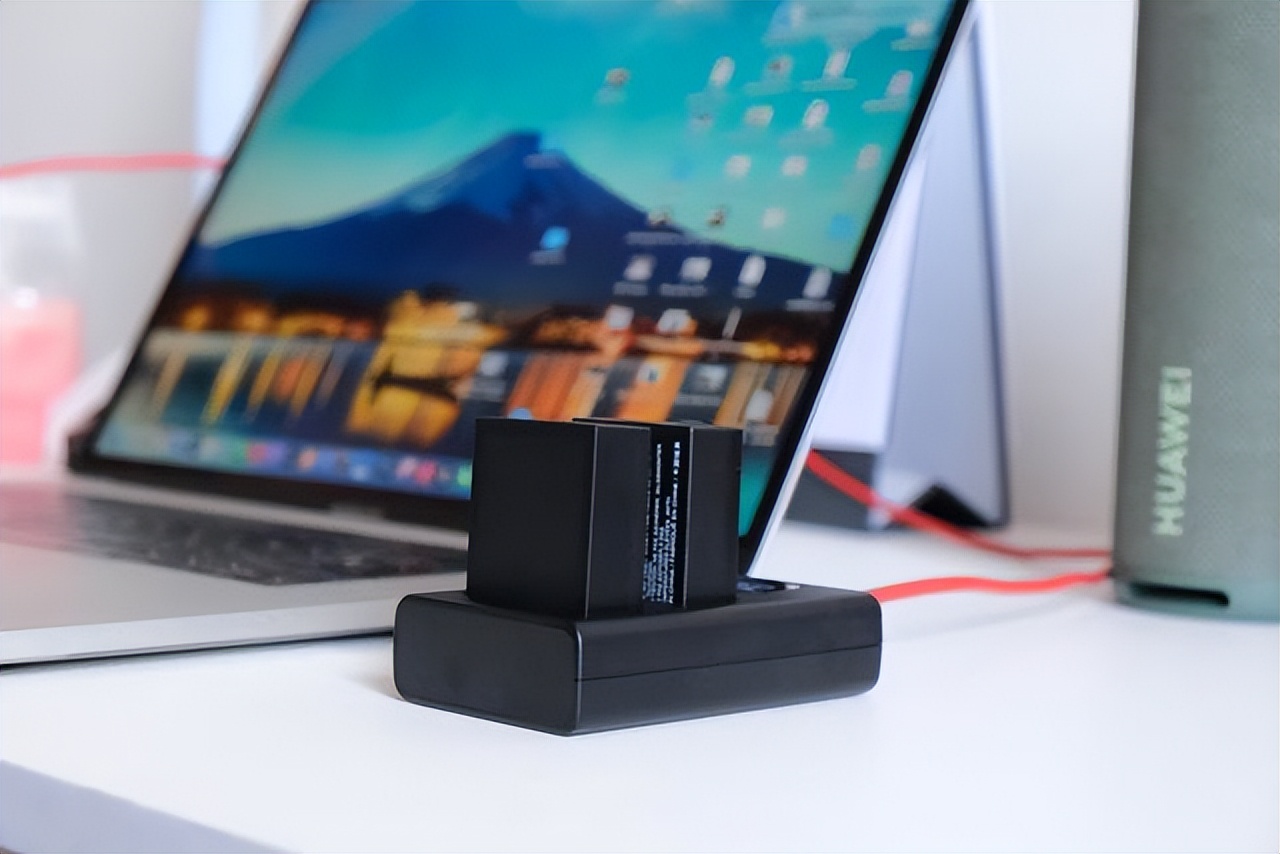 微单电池不耐用，嫌弃原厂电池太贵，平替产品绿联相机电池体验