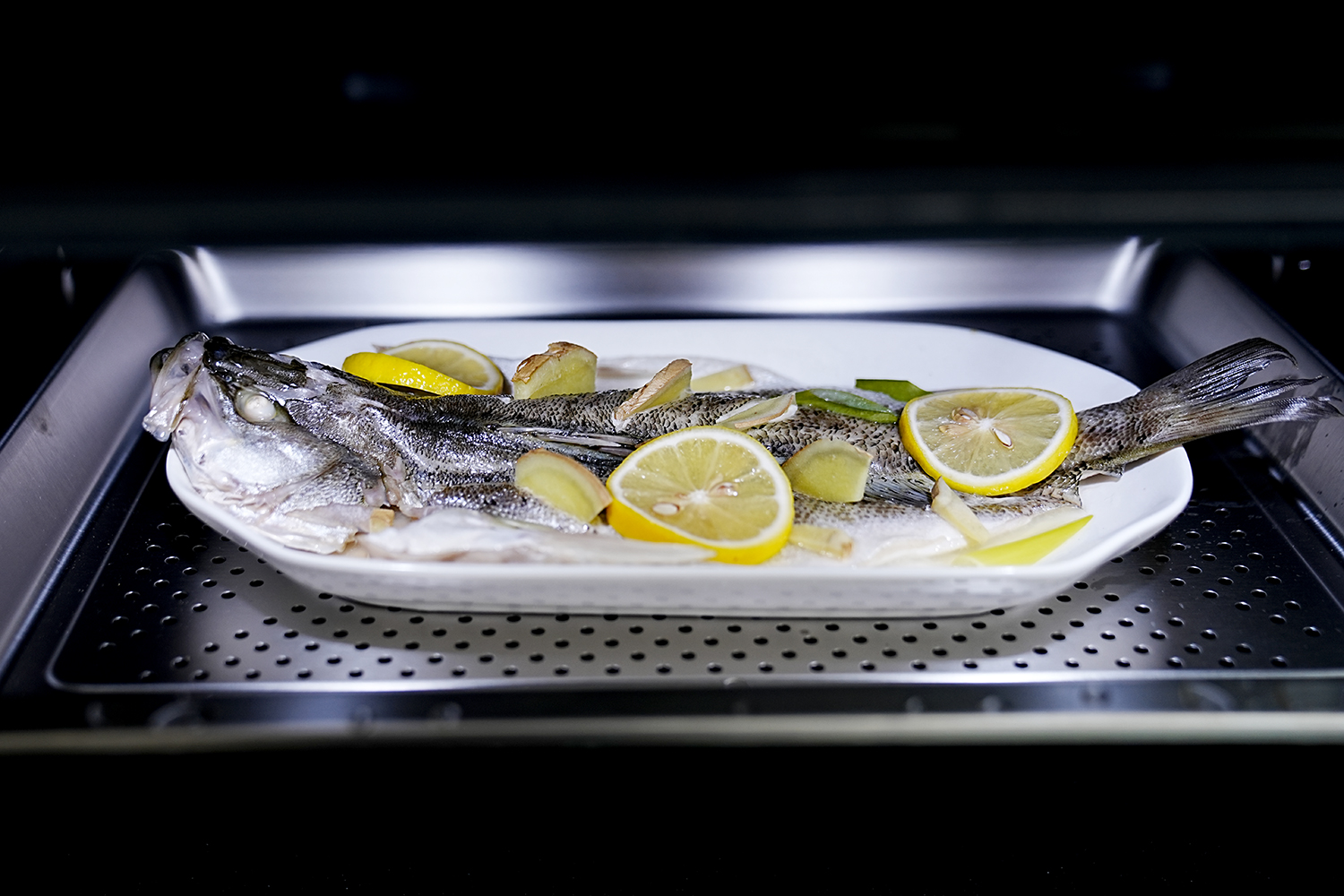 美的灵眸蒸烤箱sv5与sq5区别,美的灵眸蒸烤箱sv5怎么样