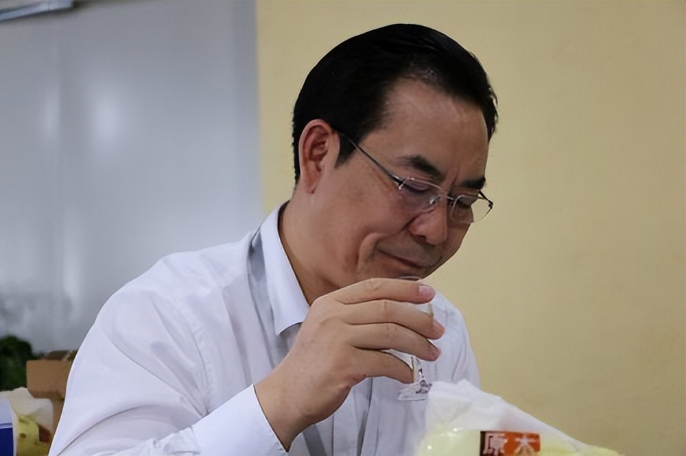 每次喝酱香型白酒都醉,每次喝茅台总感觉不一样