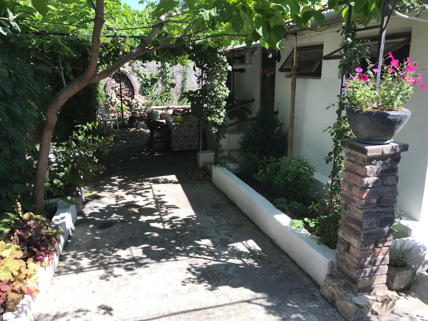 最舒服简单的农家小院,自建房三开间农家小院布局