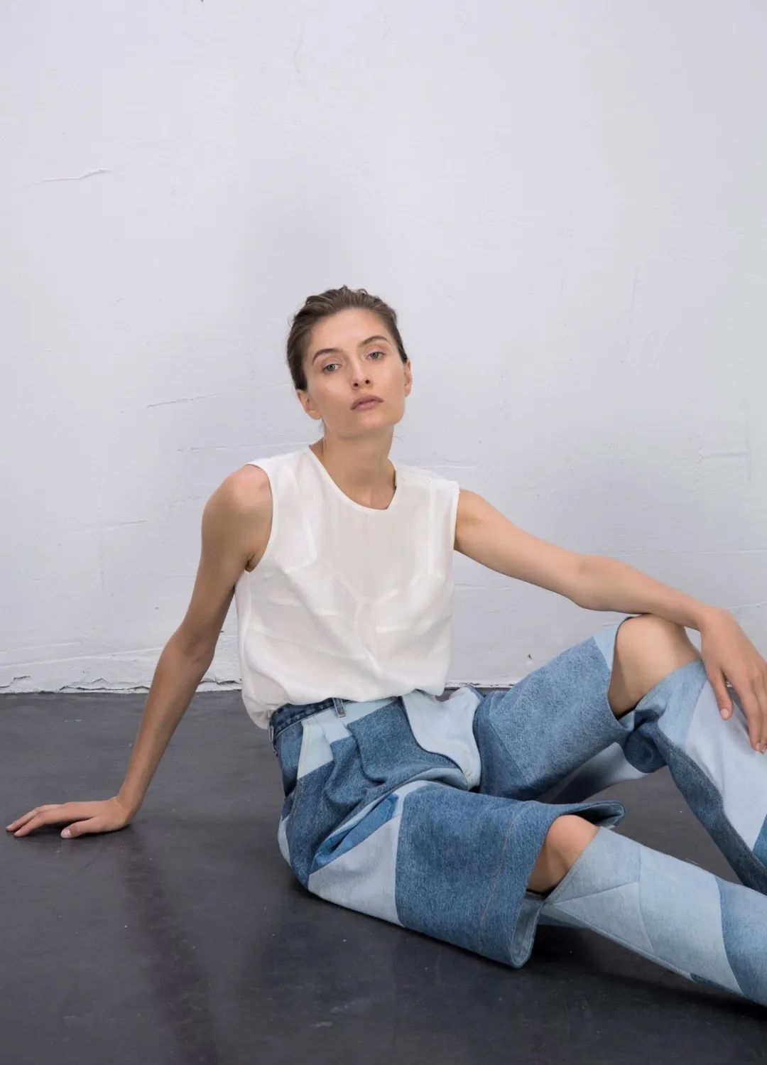 蓝银色一种低调的高级感,纯白色高级感满满