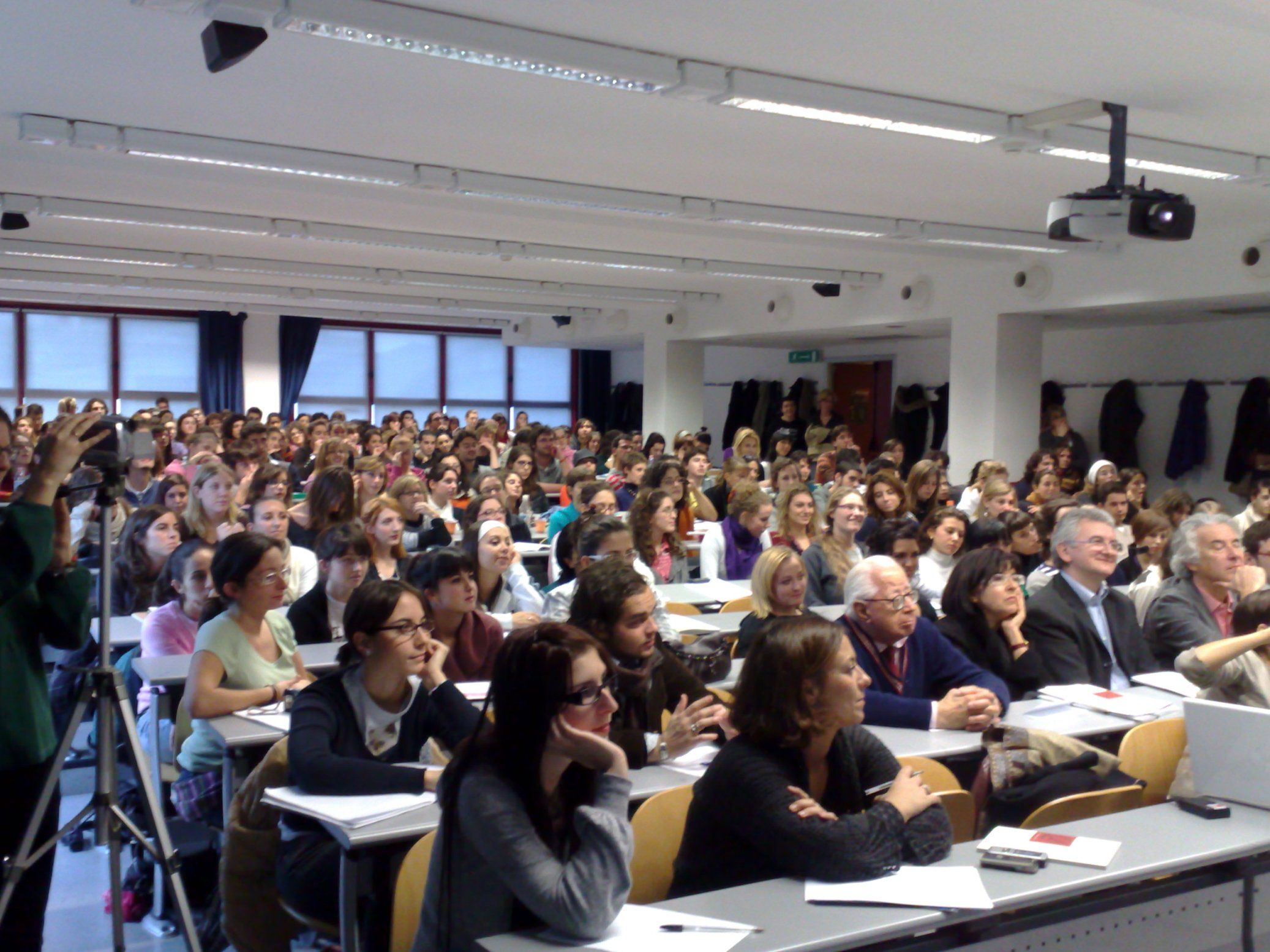 成人高考学历正规吗,成人高考学历到底有用吗