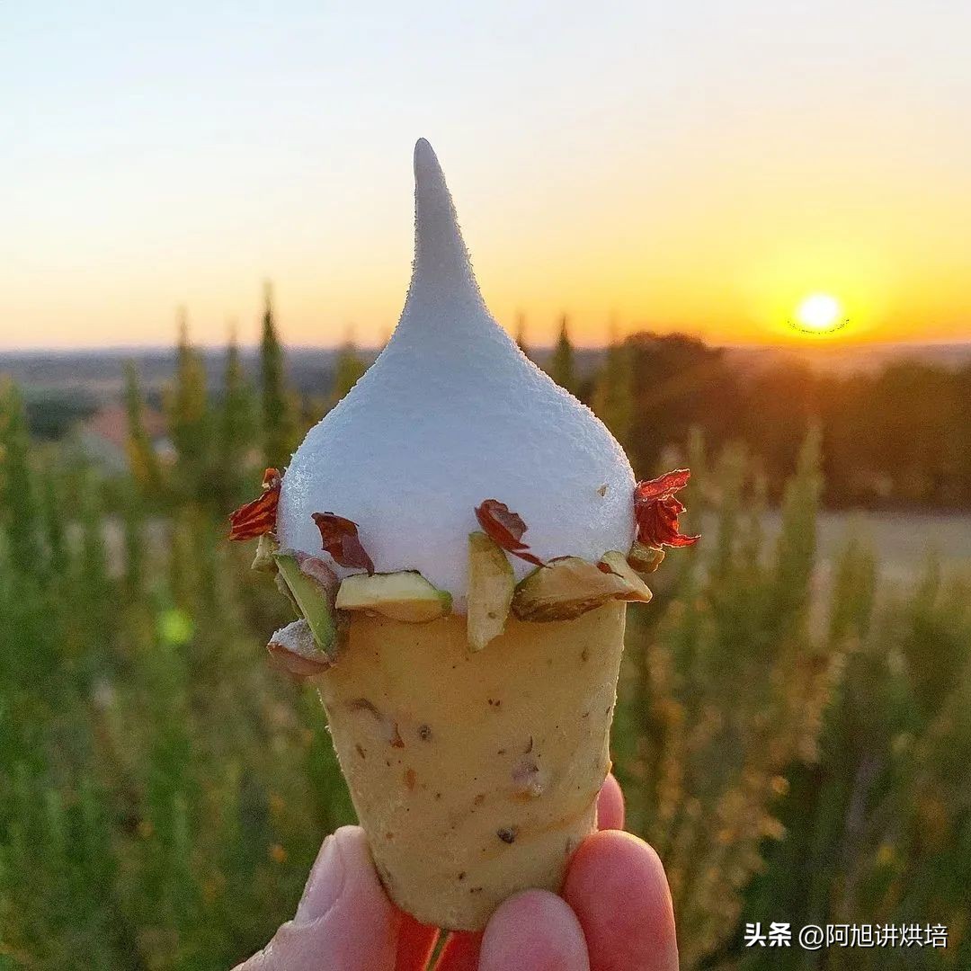 一生一代一双人争教两处销魂下句,一生一代一双人争教两处销魂赏析