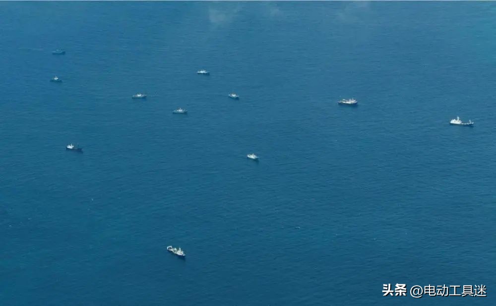 菲律宾人被彻底激怒了，“欢迎来中国”短信提醒，中业岛属于中方