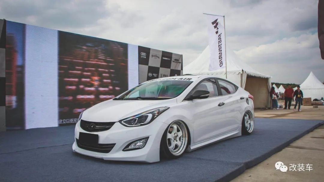 马自达车阿特兹改17寸锻造轮毂,全新马自达阿特兹能变得更美吗