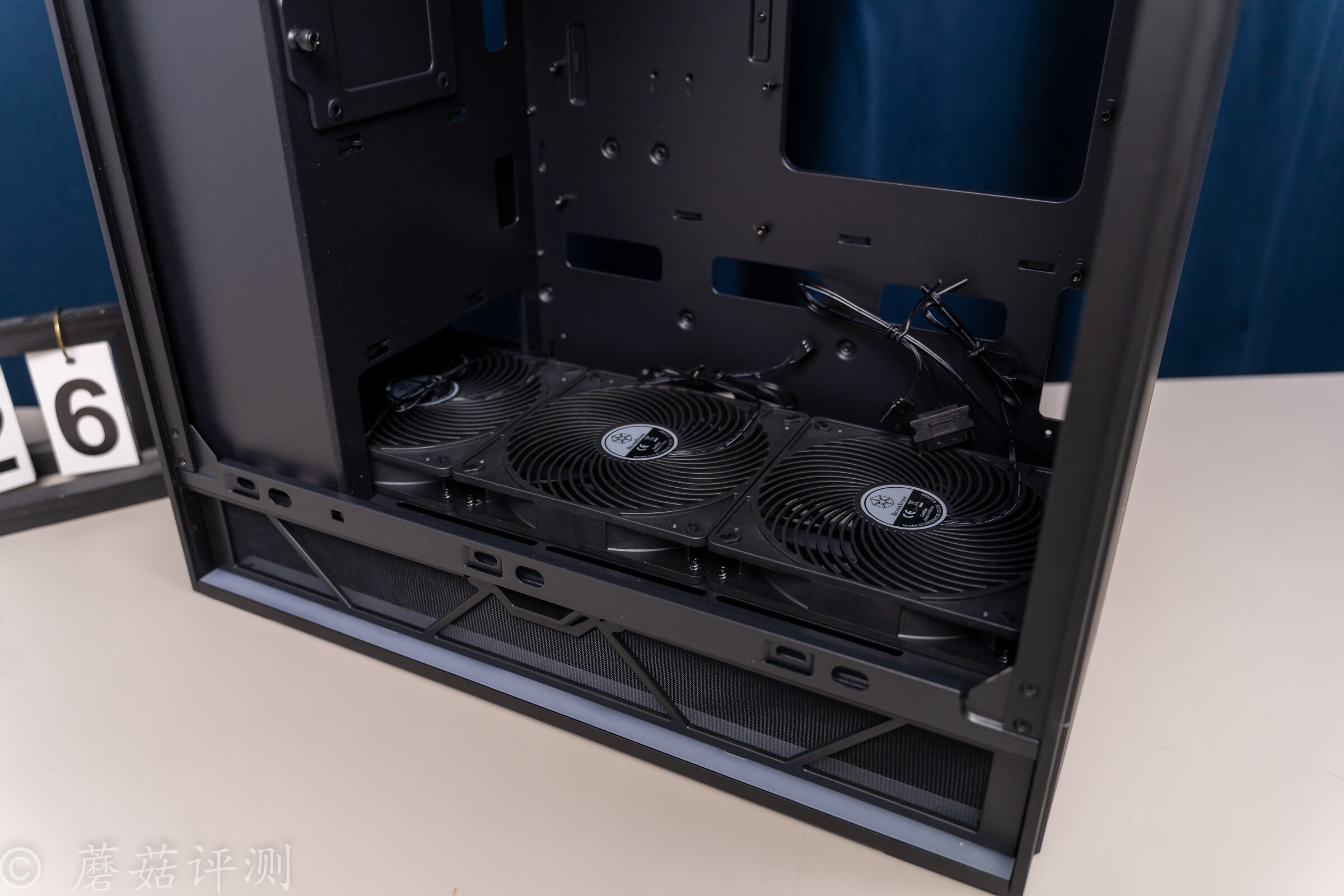 银欣穿甲弹风扇ap120i,银欣穿甲弹和猫头鹰a14