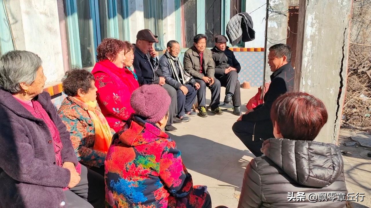 济南章丘相公庄：有个“岁数不小”的戏迷自发成立的草根庄户剧团