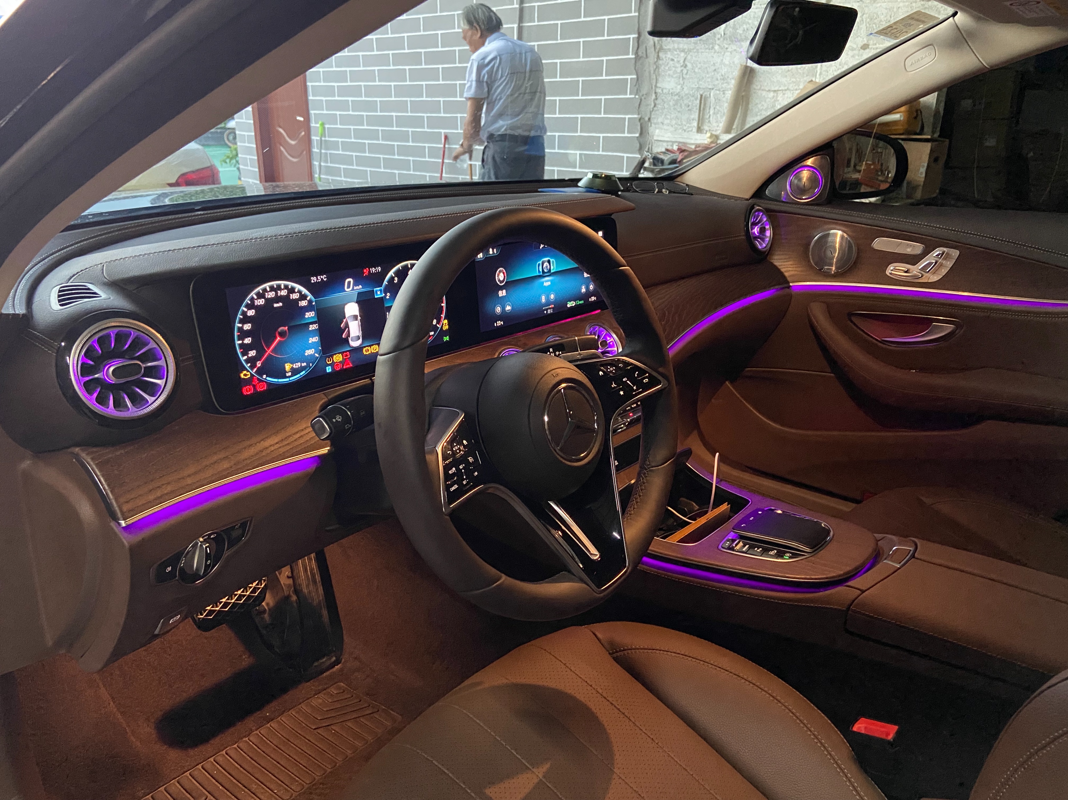 22款23款奔驰E350eL升级柏林之声柏林音响，车内音响音质全面提升