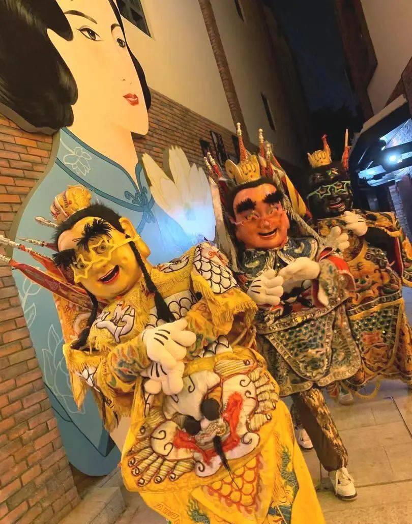 10个酷炫的方式约TA！