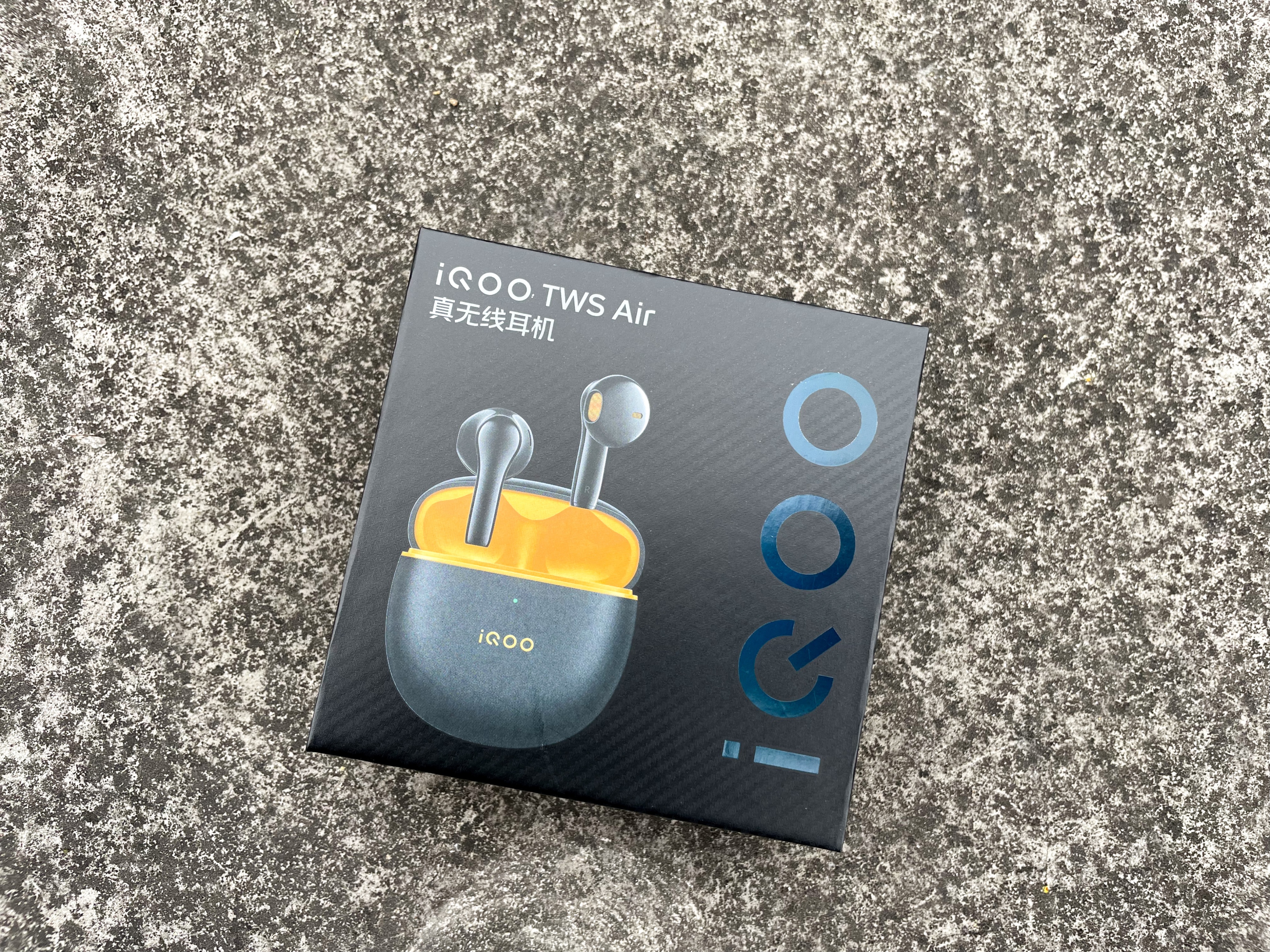 iqootwsair与vivotwsair外型一样吗,iqoo蓝牙耳机赛道版和传奇版区别