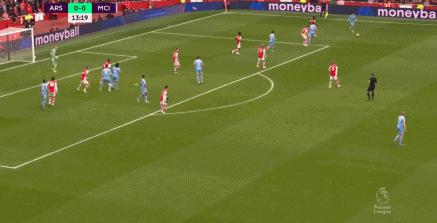 英超曼城3-1击败伯恩利,英超曼城2:1反超