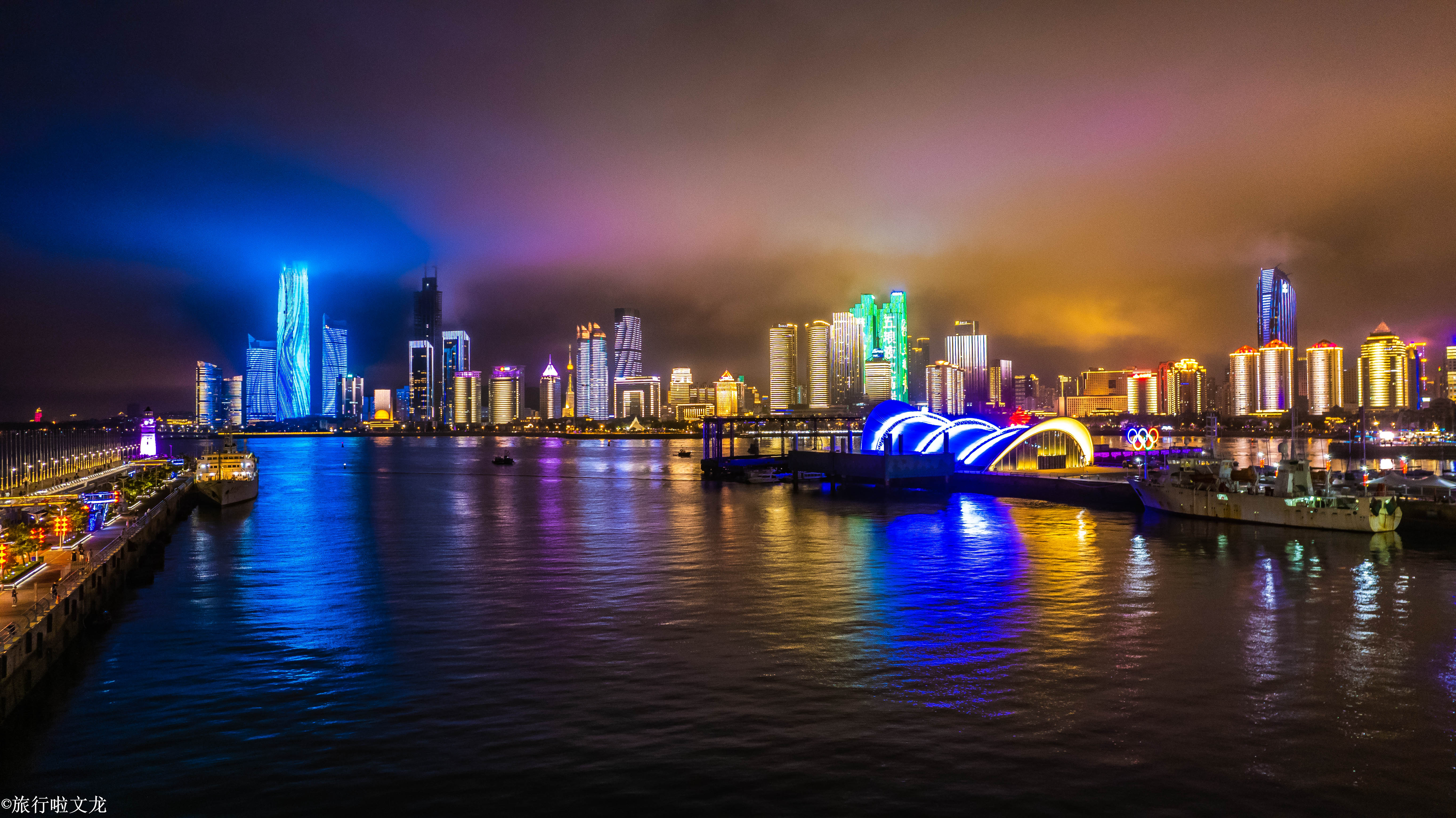 2021年国庆节青岛五四广场灯光秀,青岛灯光秀时间表2021五四广场