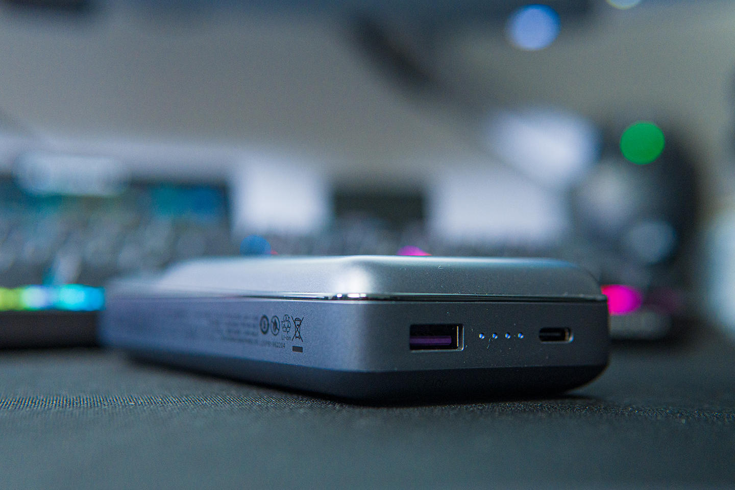 iphone14promax不用原装充电器头,iphone14promax还值得入手吗现在