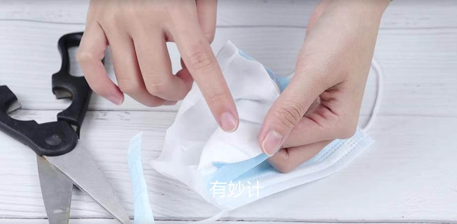 春节外出口罩应该这样戴,出门在外一定要注意防护戴好口罩