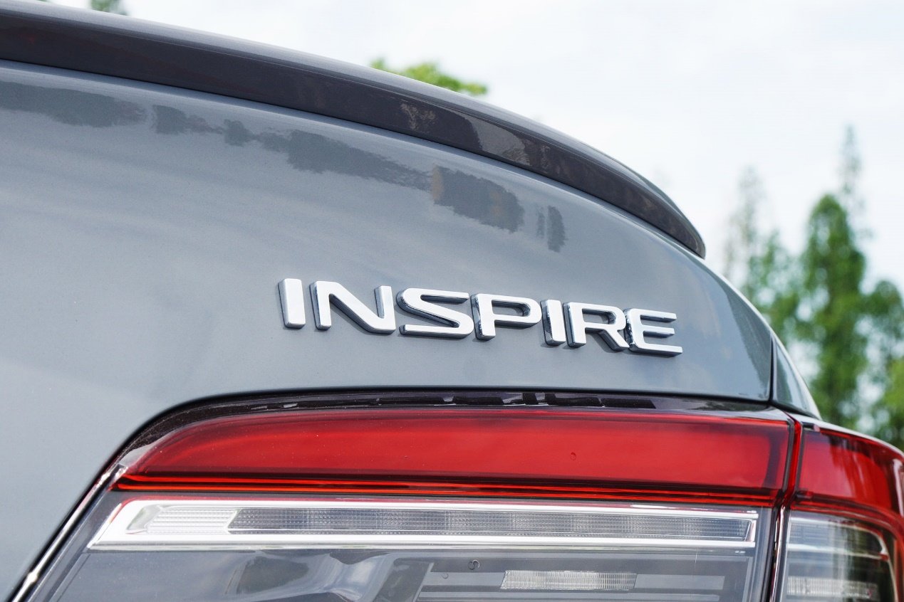 全新英仕派智能驾驶,全新英仕派智能三屏