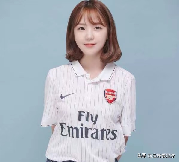 颜值超高的韩国球星家属团，韩国国脚最爱女团成员和女主播