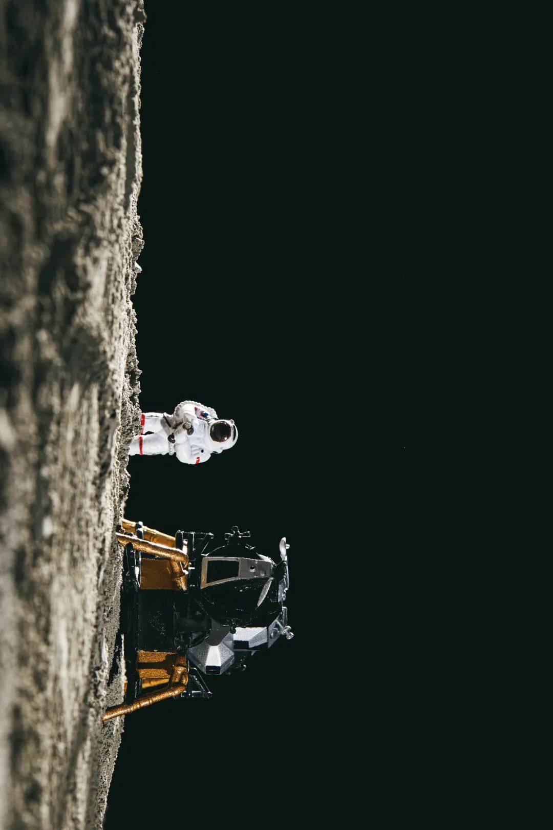 月球未解之谜中国登月,载人登月从地球去月球要多久