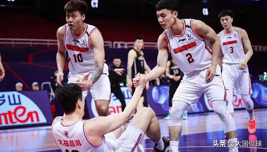 曝广东宏远续约杜锋，朱芳雨锁定NBA大外援，赵睿上任新职