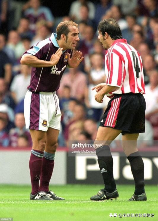 菲戈跑男穿的运动鞋,菲戈职业生涯穿过的足球鞋