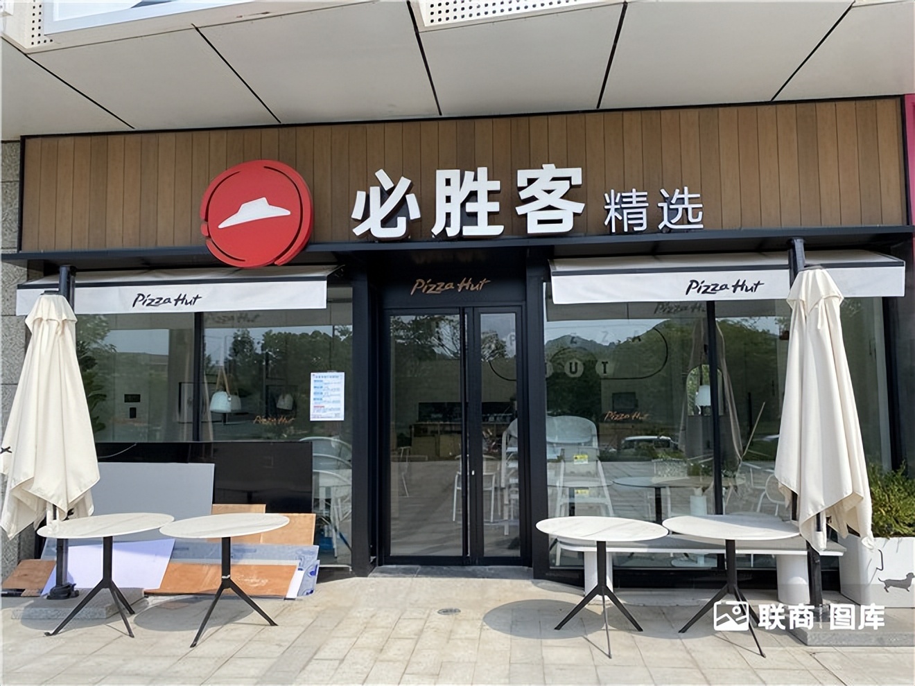 “鸽王”、潮玩街区…实探杭州近期新开的三个商场