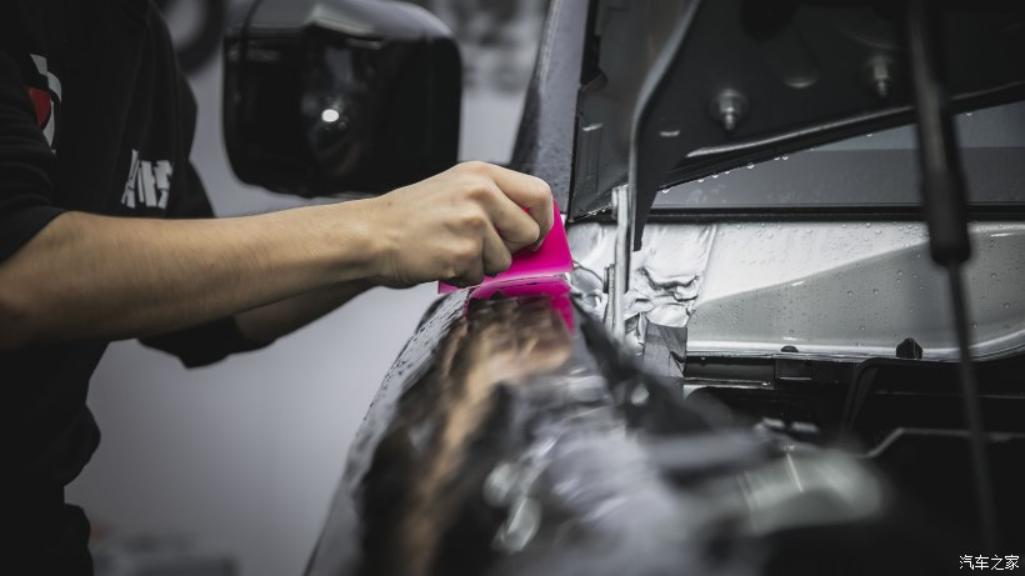 路虎卫士改装17寸轮毂,路虎卫士22寸黑色轮毂固定踏板