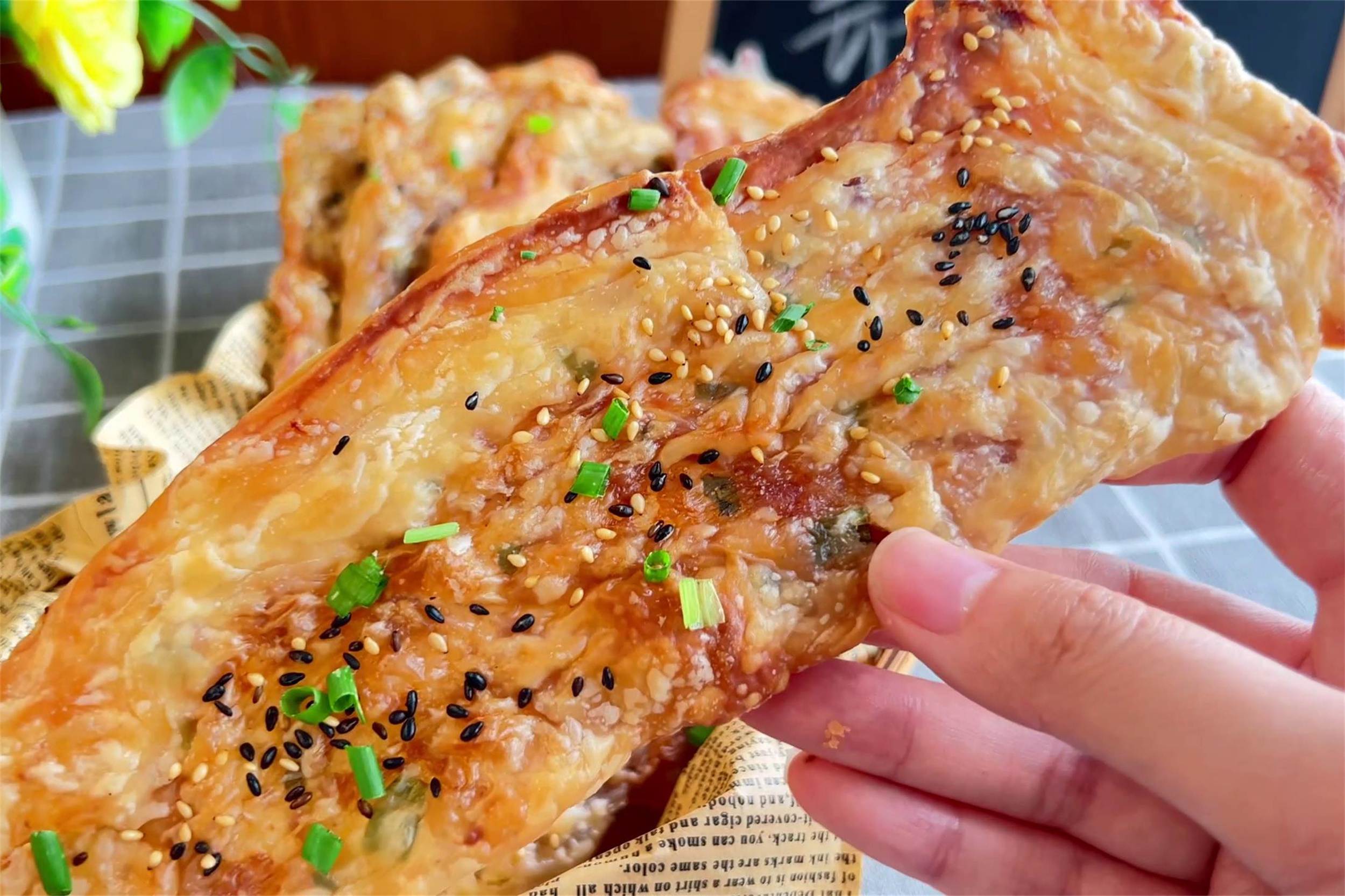 不放鸡蛋不用油炸的油条做法,小油条不用揉面最简单的家常做法