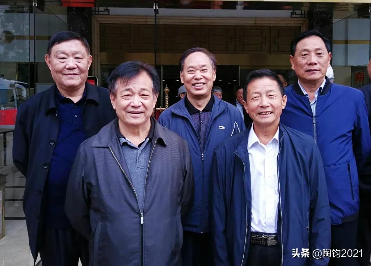 南京一晤，相聚甚欢，除了激动还是激动，战友们相拥而泪几多深情