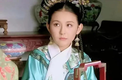 娜扎蒋欣,蒋欣和古力娜扎谁的名气高