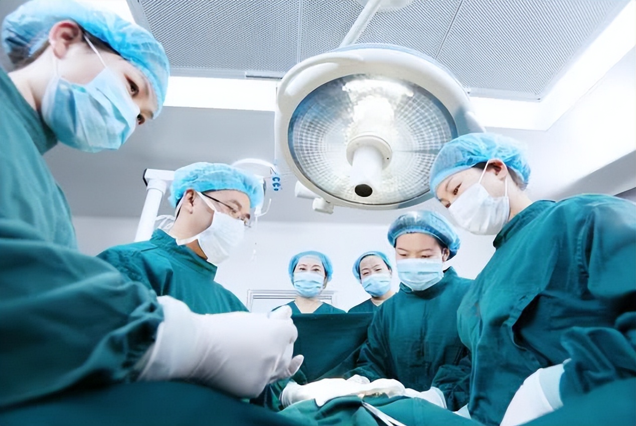 女子下身检查疼痛难忍,女性突然腹痛查出盆腔出血