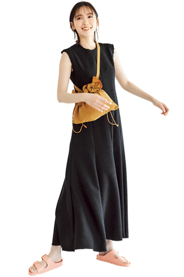 到了仲夏才发现，全身穿黑更适合，优雅冷静还不会显黑