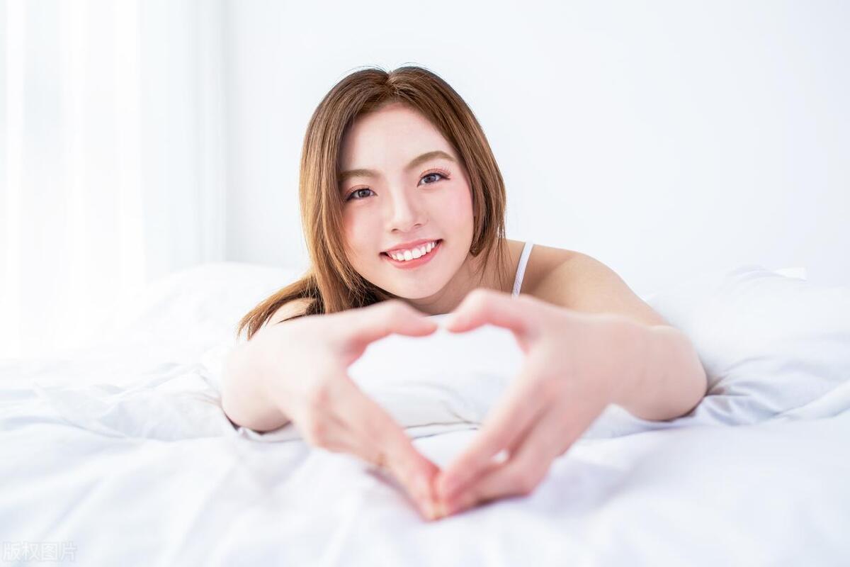 女生过度“用手”危害大，如果不戒掉，这四个后果会来临