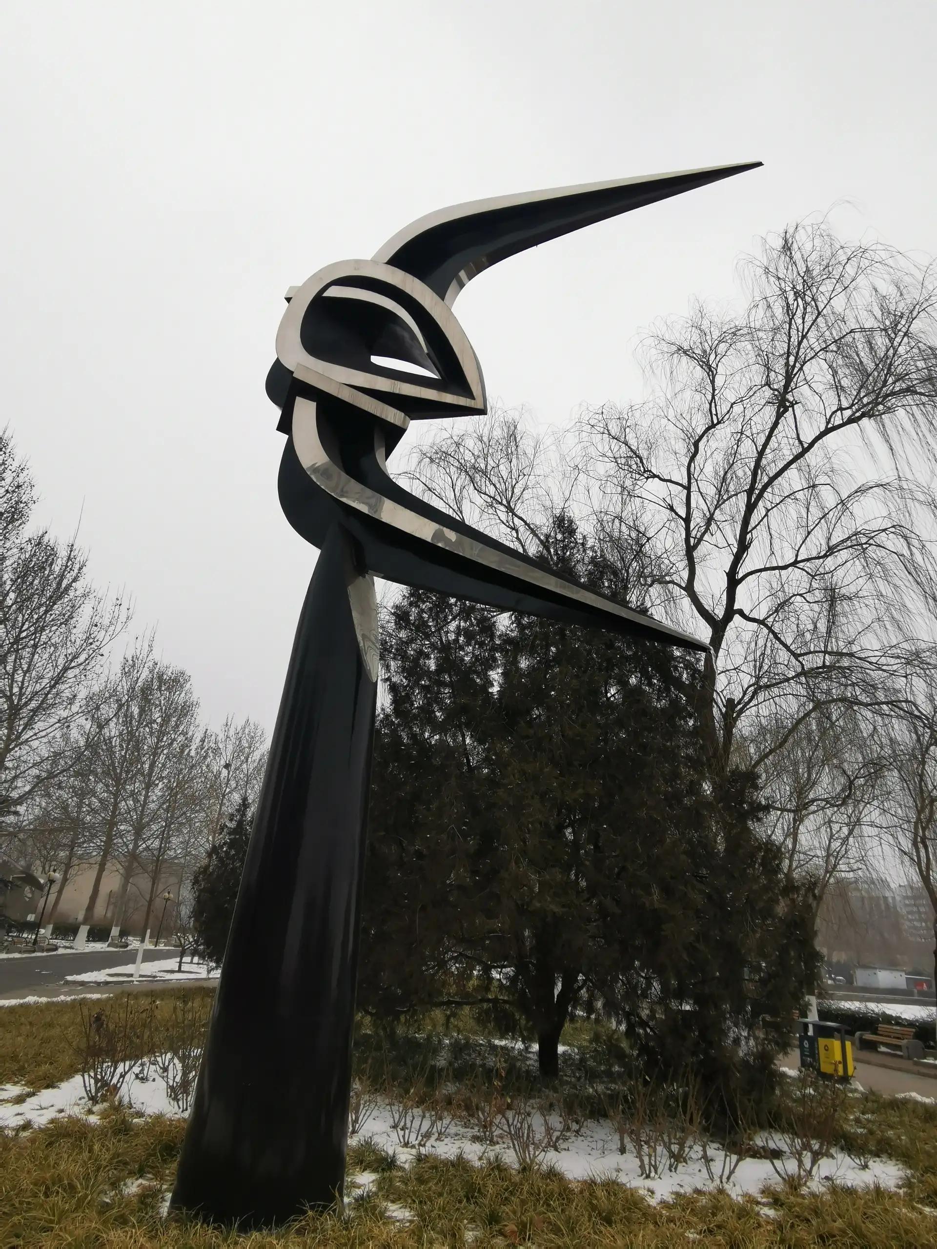 去北京雕塑公园坐几路车,北京石景山区雕塑公园相亲角